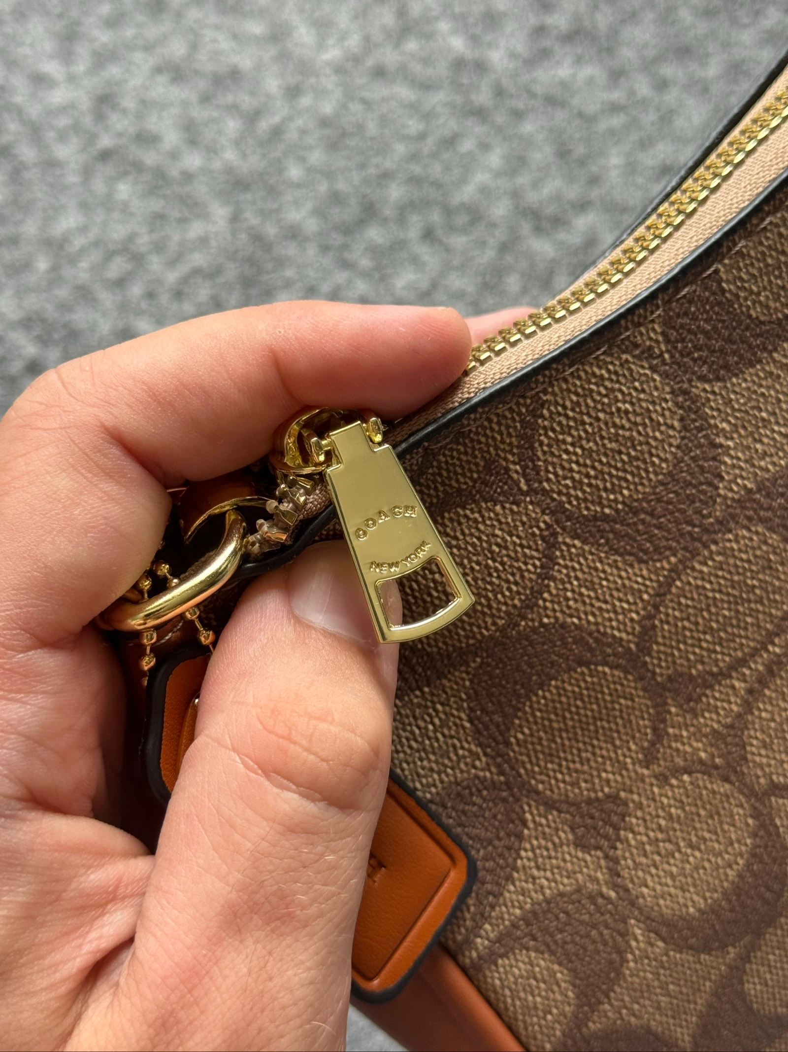 Mala Coach  – photo 4